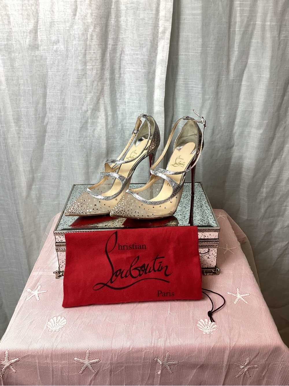 Christian Louboutin Twistissima Strass Pumps; Size: 40